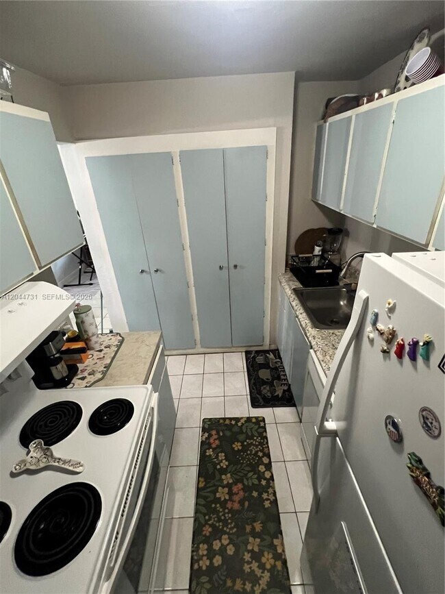 6900 N Kendall Dr Unit A205