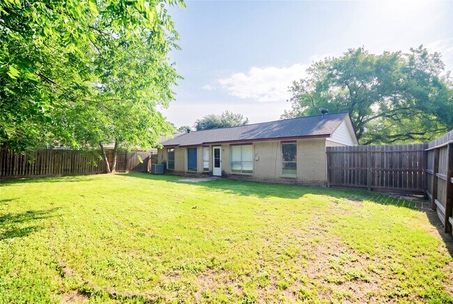 Photo - 7603 Wovenwood Ln