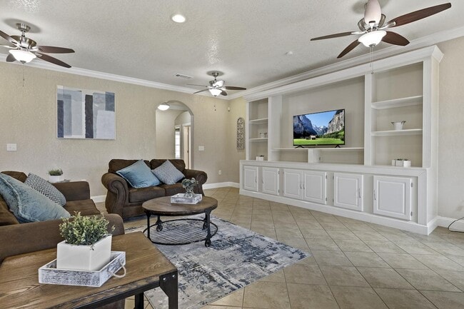 Photo - 7559 Glen Mont Dr House