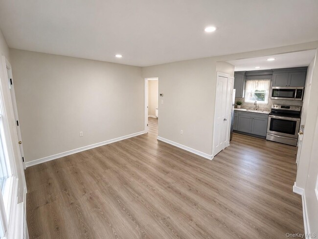Photo - 1333 5th Ave