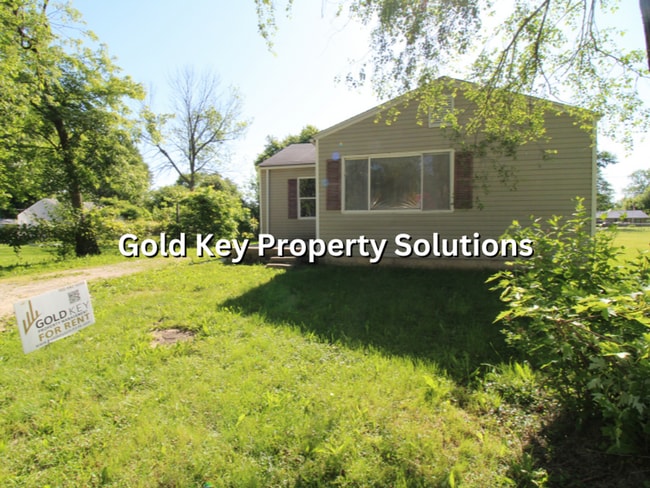 Photo - MUNCIE Nicely Updated 3 BR 1 BA House with New Kitchen Appliances (SECTION 8 APPROVED)