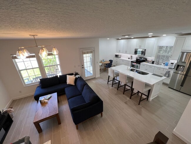 Photo - 1024 Jeater Bend Dr