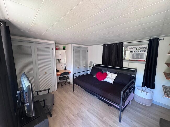 Photo - 1406 Rankin Rd