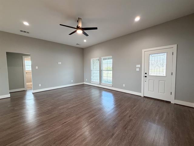 Photo - 406 Krajca Rd