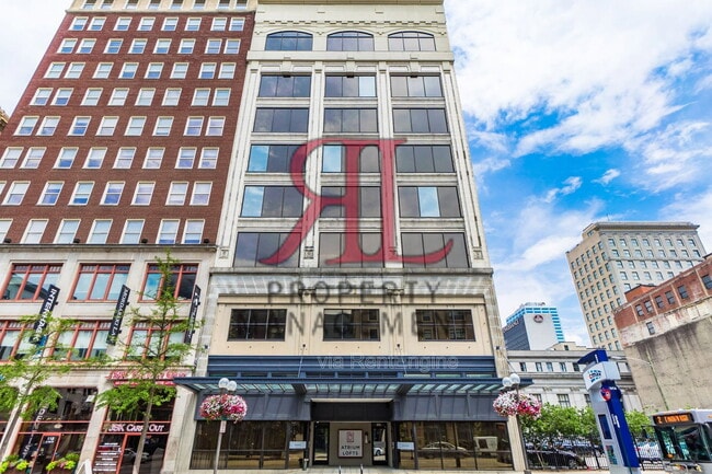 Photo - 106 N High St Unidad 1