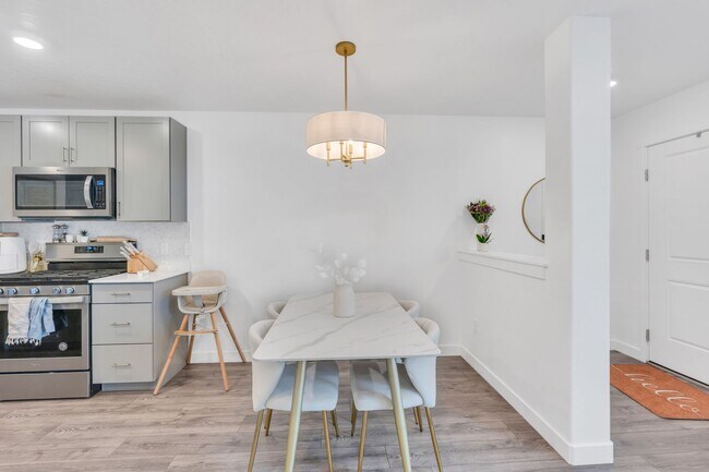 Photo - Lar-38 N Heading Row Saratoga Springs, UT 84043 Unidad 1