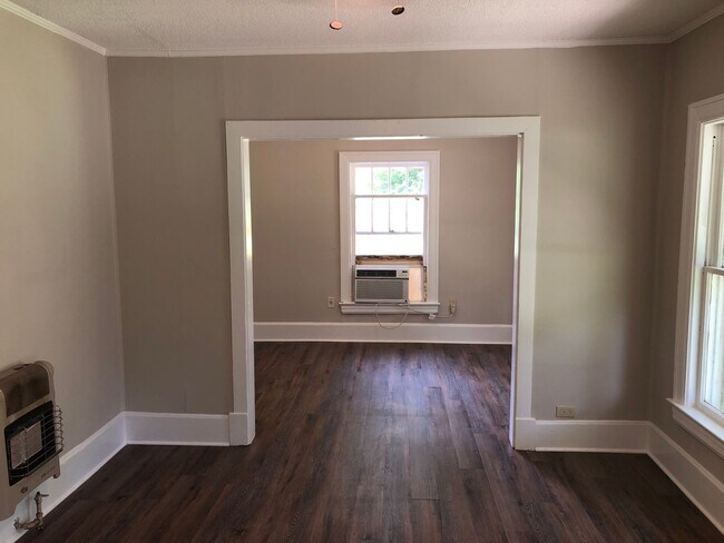 Photo - 495 Woodruff St