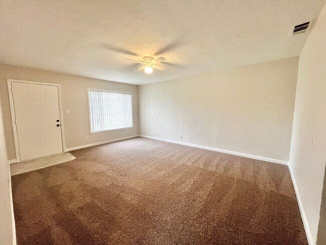Photo - 1710-1712 Madrone Avenue Unit 1710
