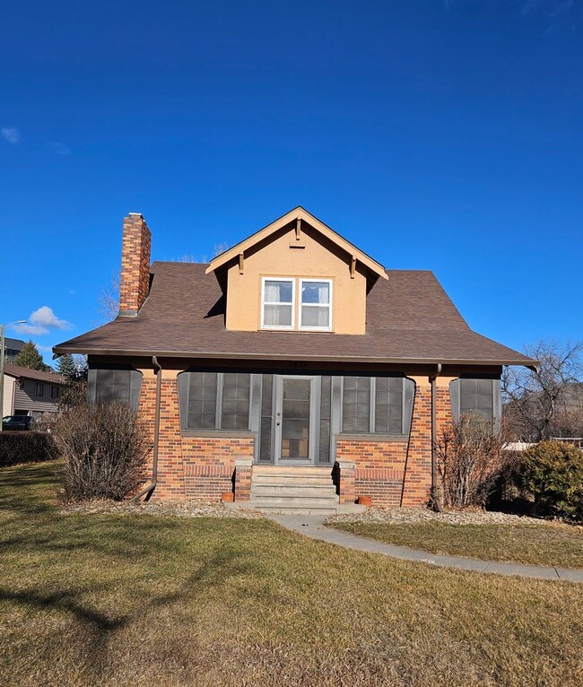 Photo - 4 BED | 2.5 BATH | DOUBLE GARAGE | WEST RAPID | FURNISHED