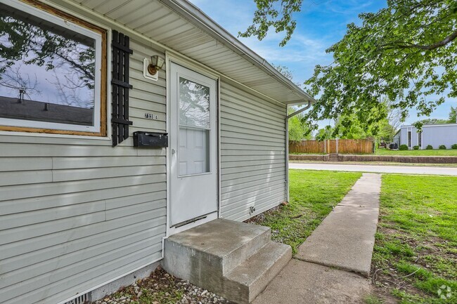 Building Photo - 1 Bedroom | 1 Bathroom | Apartment | Locat...