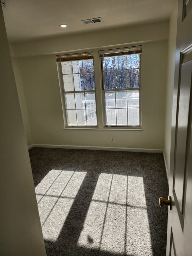 Dormitorio - 7526 Coxton Ct Unidad E