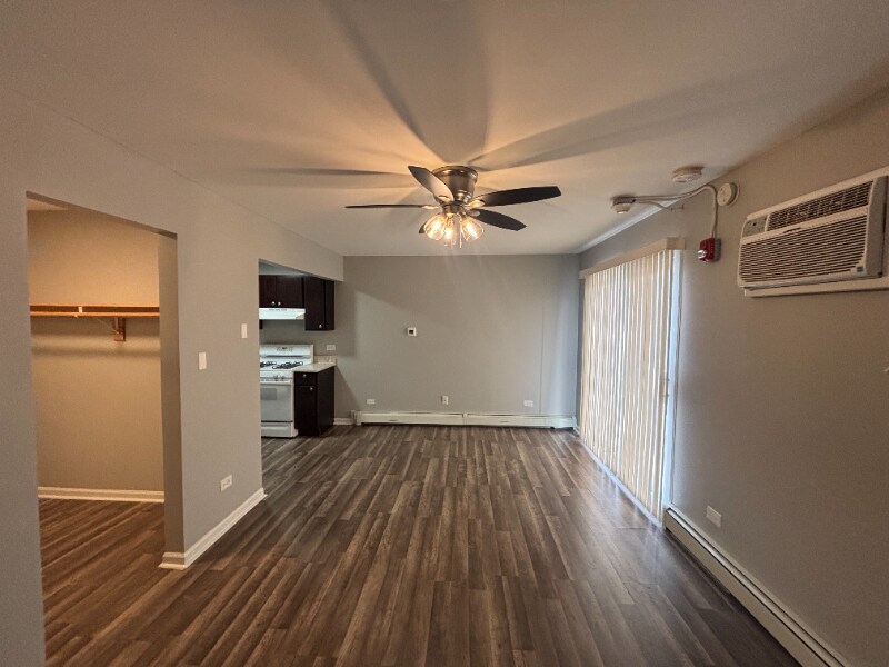 Photo - 3343 Commercial Ave Unit 16