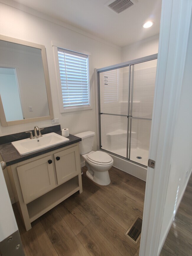 Photo - 330 Kathleen Dr