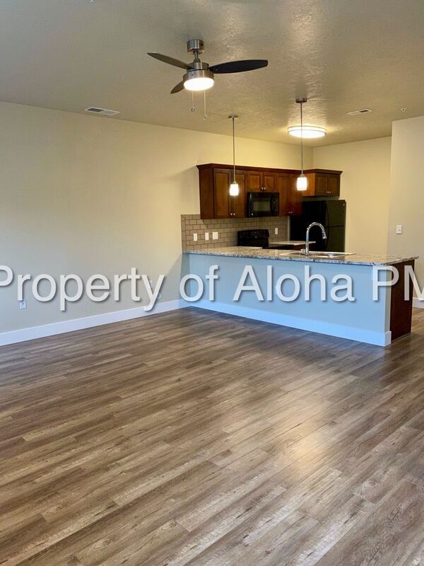 Photo - 3594 E Grand Forest Dr Unidad #105