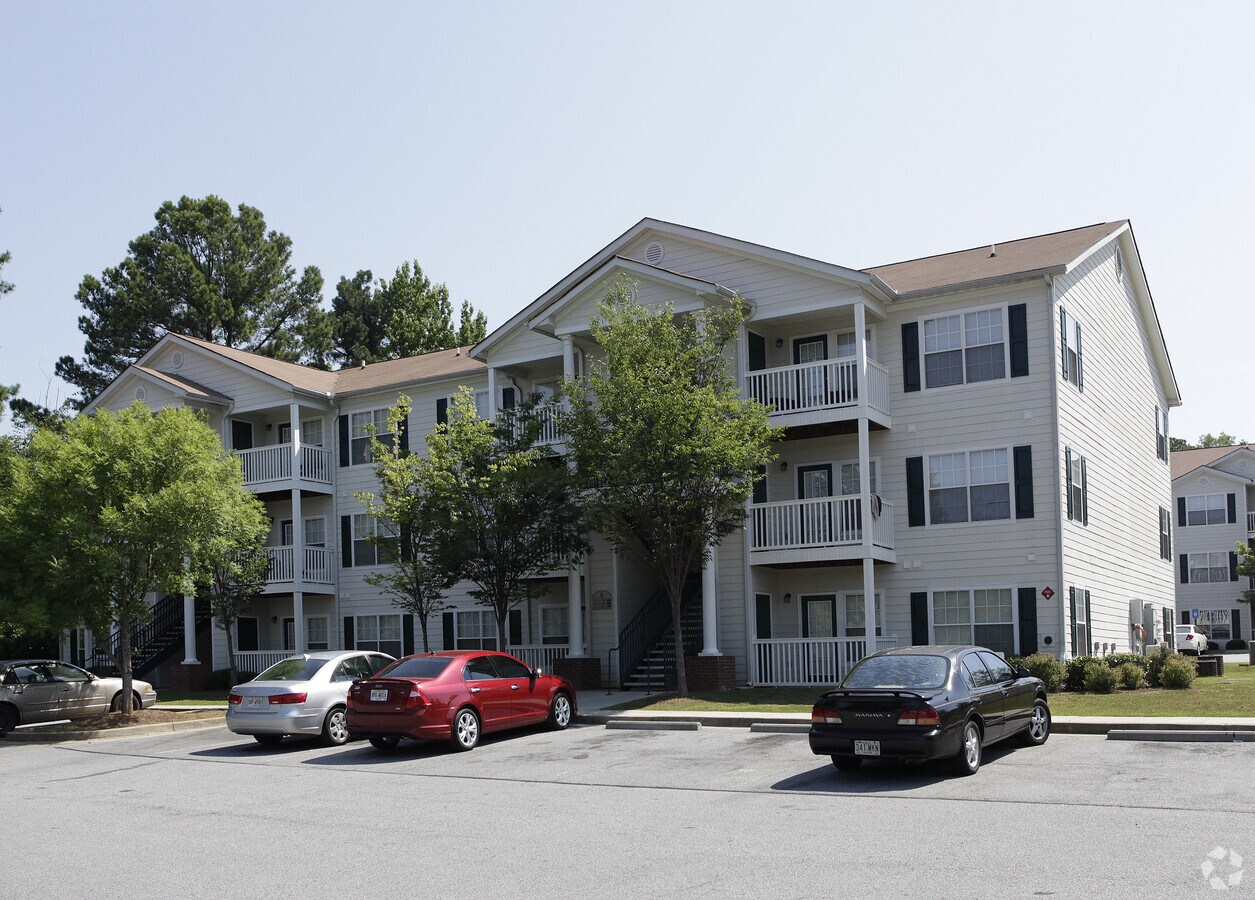 Summitt Point - Summitt Point Apartments