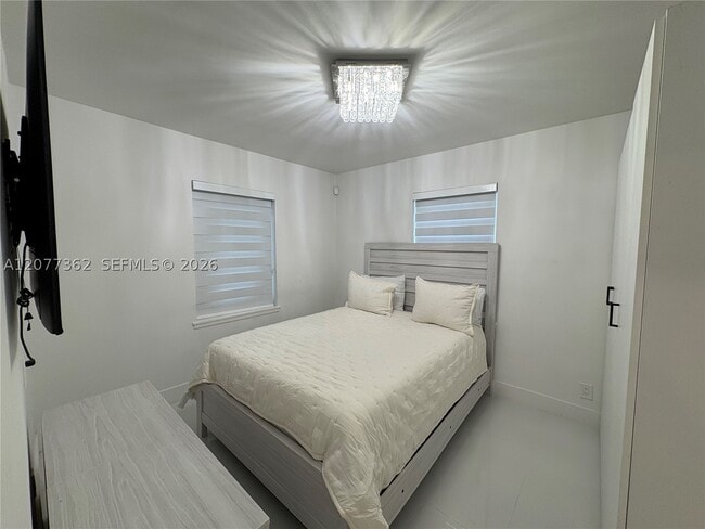 Photo - 937 SW 18th St