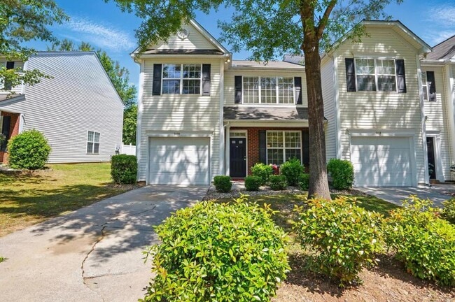 Photo - 7420 Abigail Glen Dr Townhome
