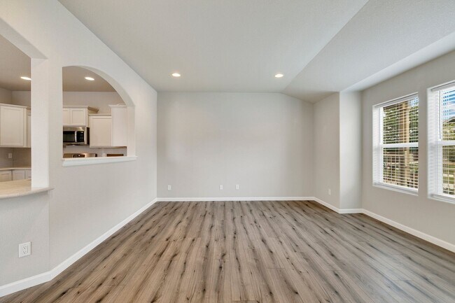 Photo - 875 Petra Heights