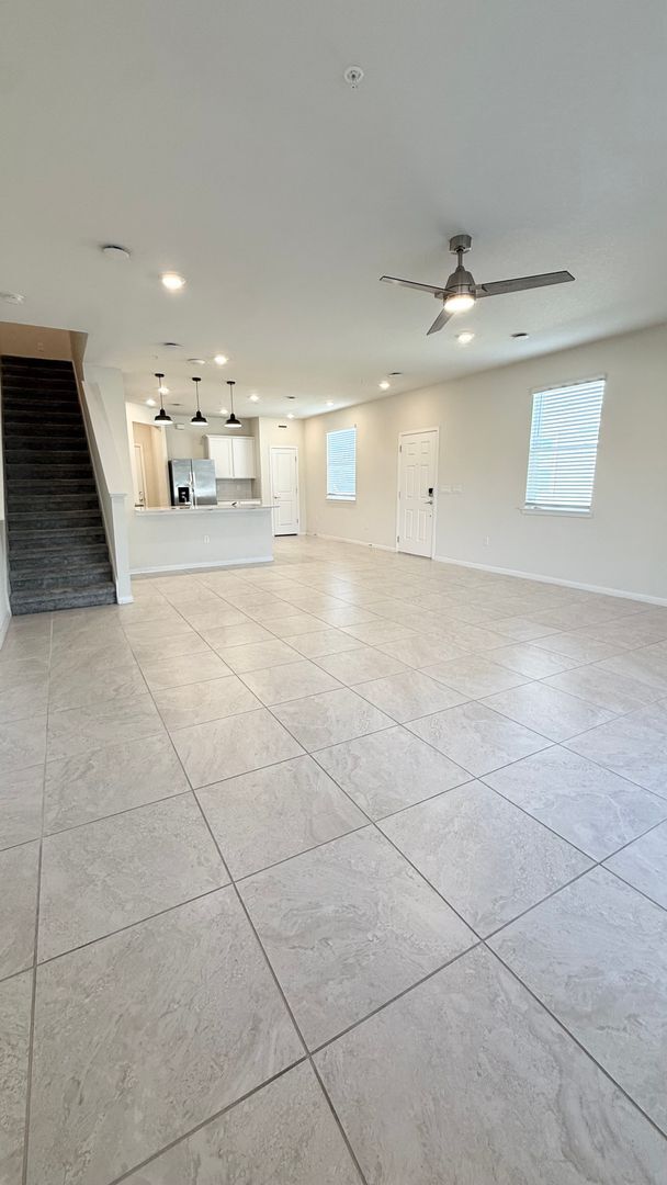 Photo - Grayson Square