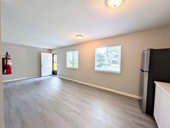 Photo - 315 Edward St Apartment Unit B