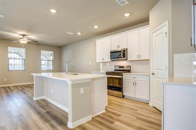 Photo - 2652 Gateway Ave