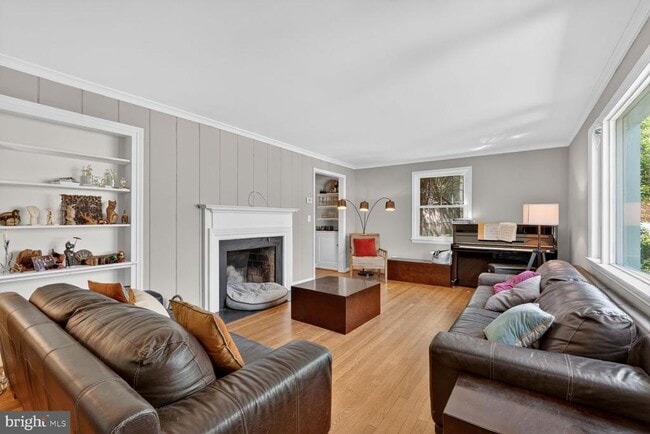 Photo - 7215 Rollingwood Dr