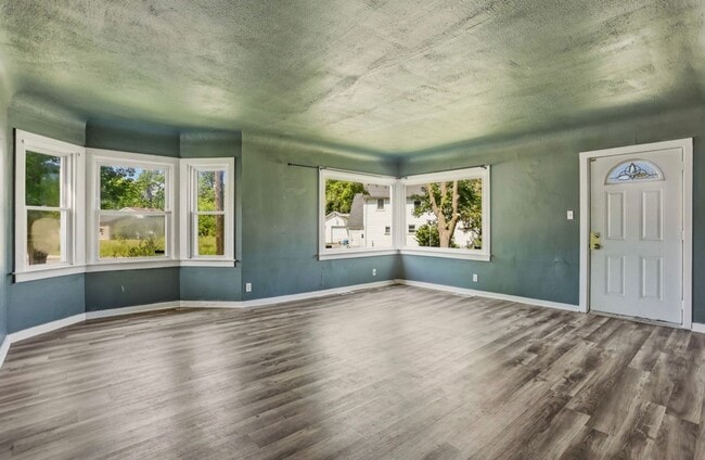 Photo - Charming 2 Bedroom Home Available Now!