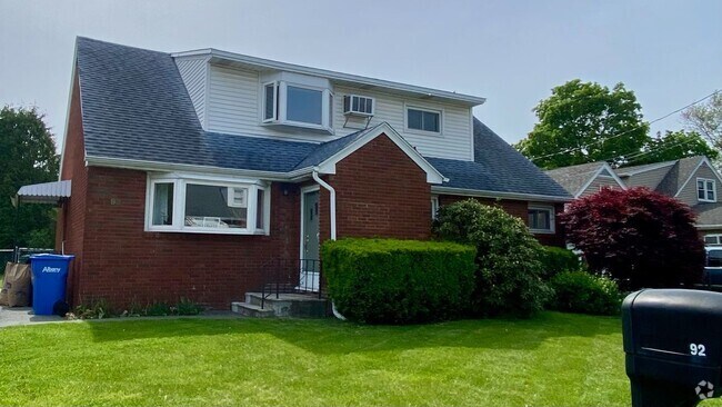 Building Photo - 92 Cottage Ave Rental
