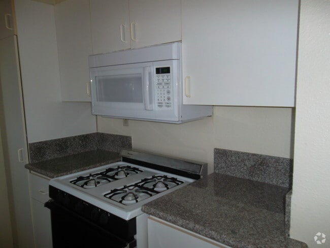 Building Photo - 1427 Saltair S Ave Unit 301 Rental