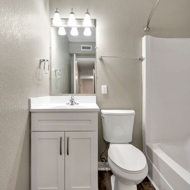 Arbor Creek Apartments For Rent in Raleigh, NC