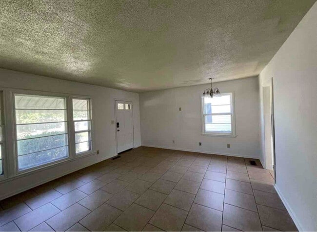 Photo - 1138 N Piatt Ave