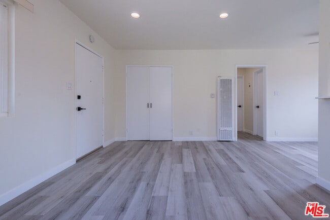 2107 Pullman Ln Unidad B