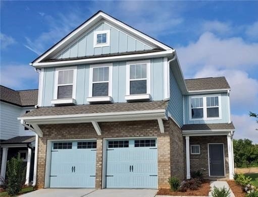 Building Photo - Upscale Home in Monroe, Short Term or Long...