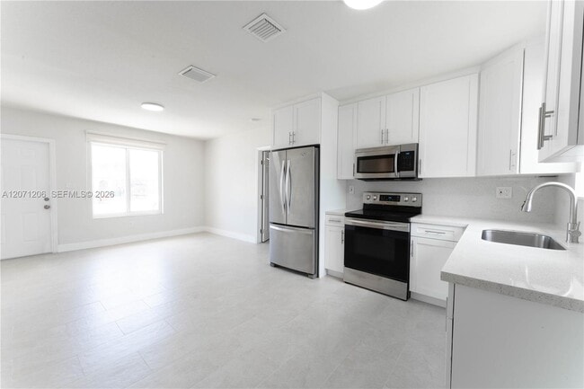 Photo - 10825 SW 221st St Rd