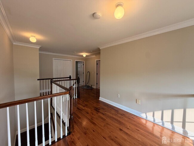 87 Timberhill Dr