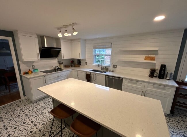 Photo - Fabulous in 4 + 2.5 in OLD FARM - Gorgeous Updates