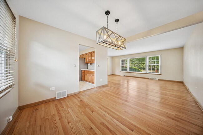 Photo - 2115 E Euclid Ave House