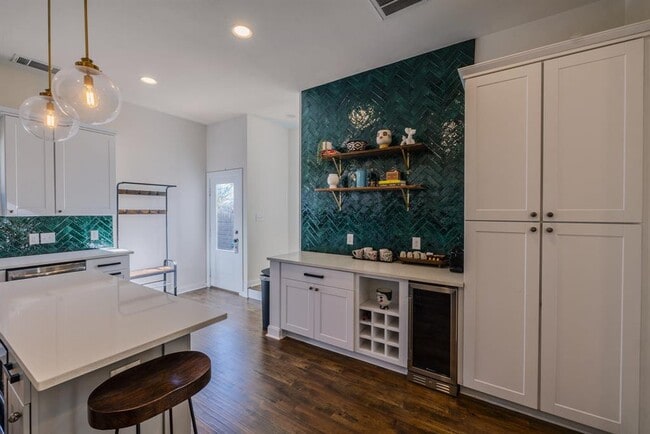 Photo - 7609 Bennett Ave