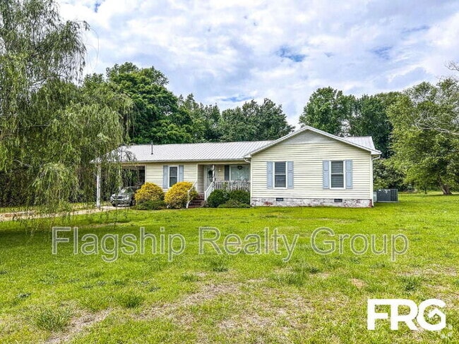 Building Photo - 1100 Oberry Rd Rental