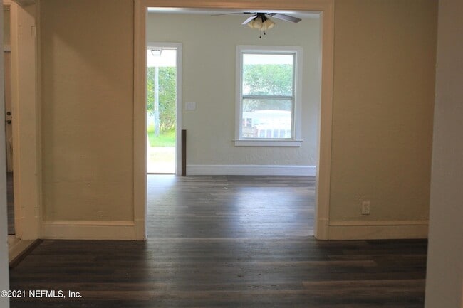 Photo - 6379 Delacy Rd