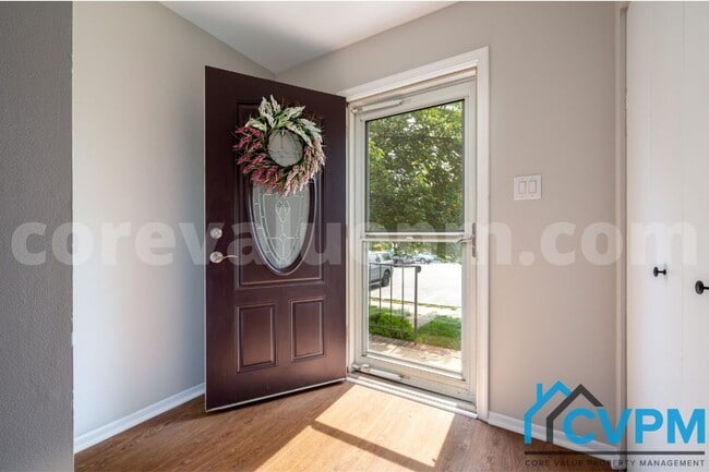 Photo - 2534 Vineyard Ln