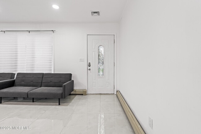 17 Johnston St