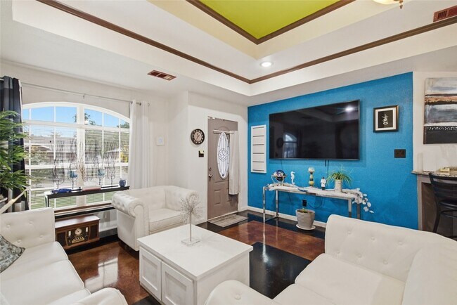 Photo - 2900 Fitzhugh Ave