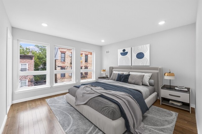 Building Photo - 45 Franklin St Unit 2