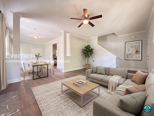 Photo - 838 Ridge Ave NW
