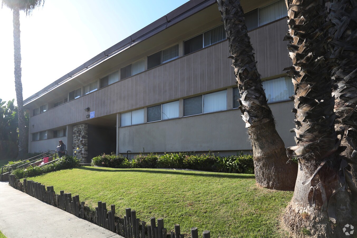 Nicolet Apartments - Nicolet Apartments