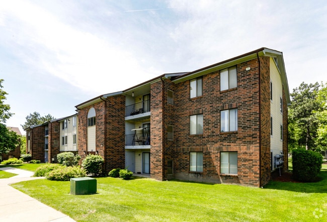 Regency Place - Regency Place Apartments