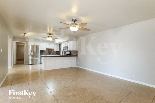 Photo - 1308 E Seldon Ln