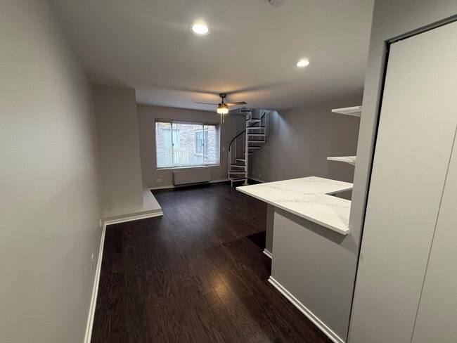 Photo - 744 W Gordon Terrace Unit 308