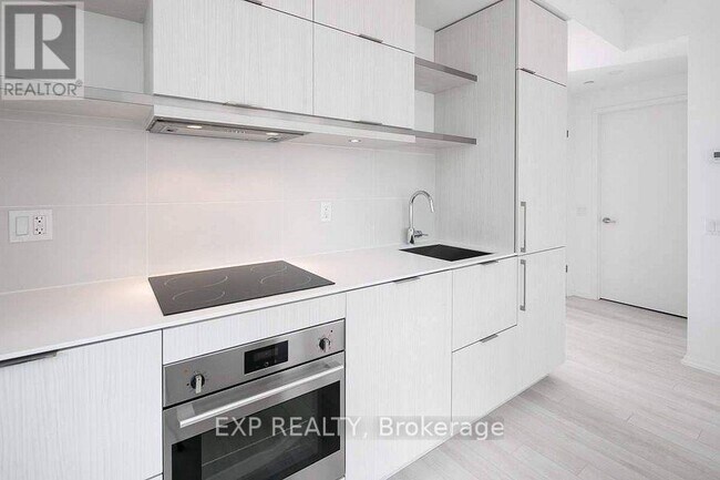 Photo - 197 Yonge St Unit 2205